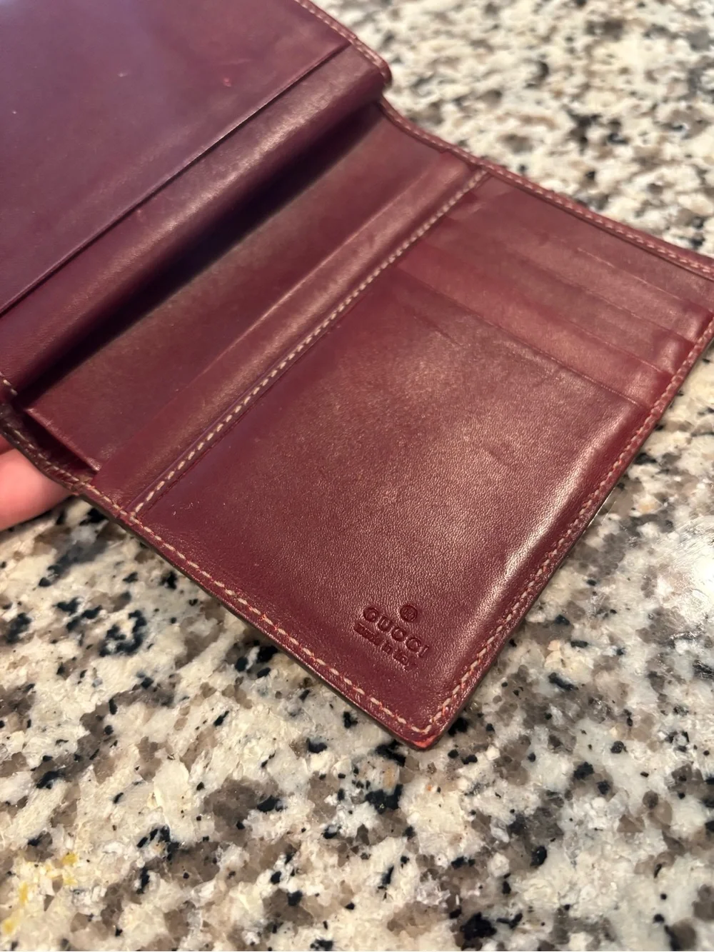 Gucci GG Monogrammed Wallet | Red | Small